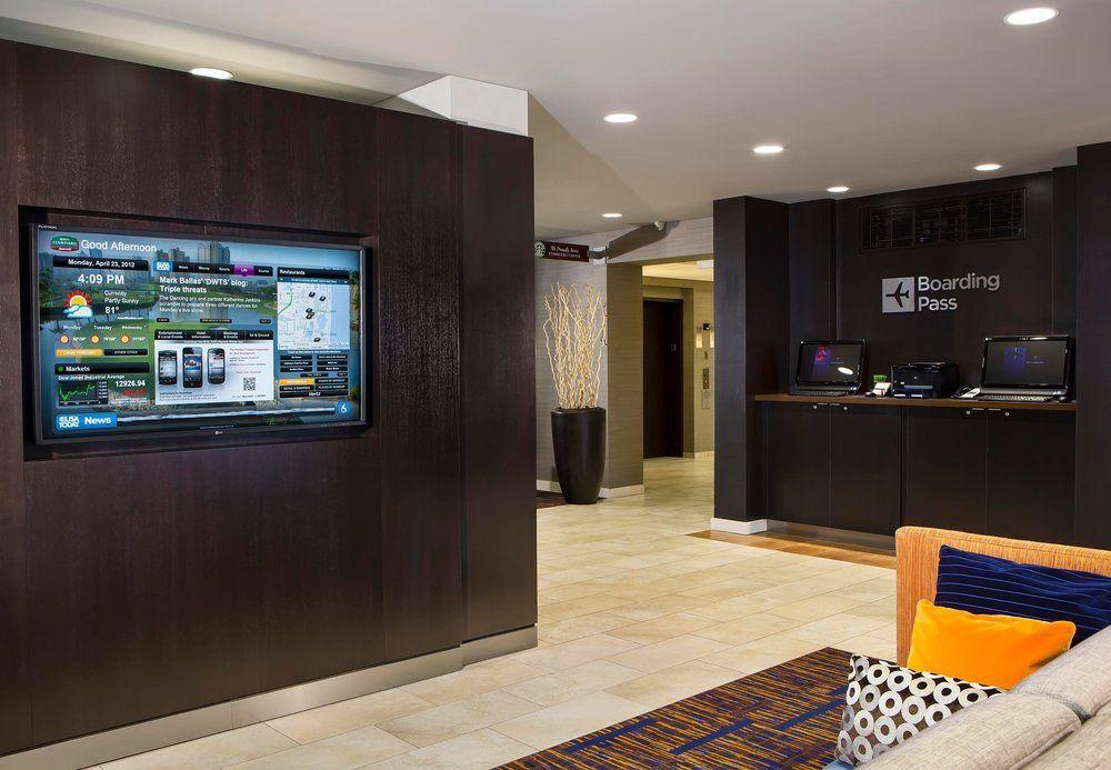 Courtyard By Marriott Miami Aventura Mall Exterior photo