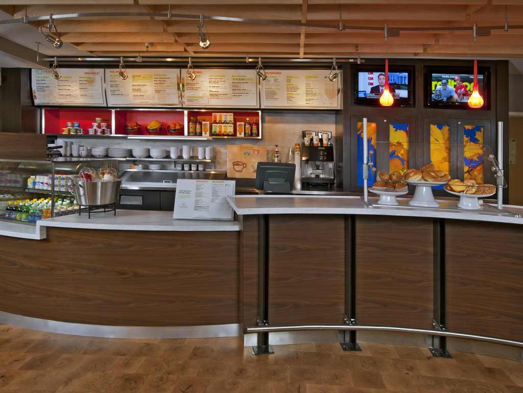 Courtyard By Marriott Miami Aventura Mall Restaurant photo