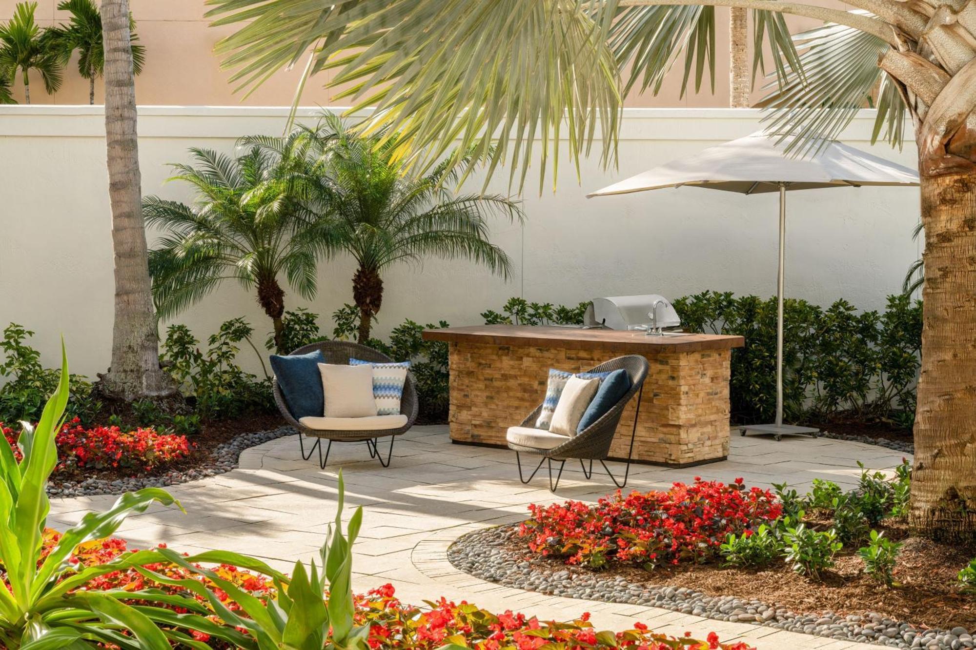 Courtyard By Marriott Miami Aventura Mall Exterior photo